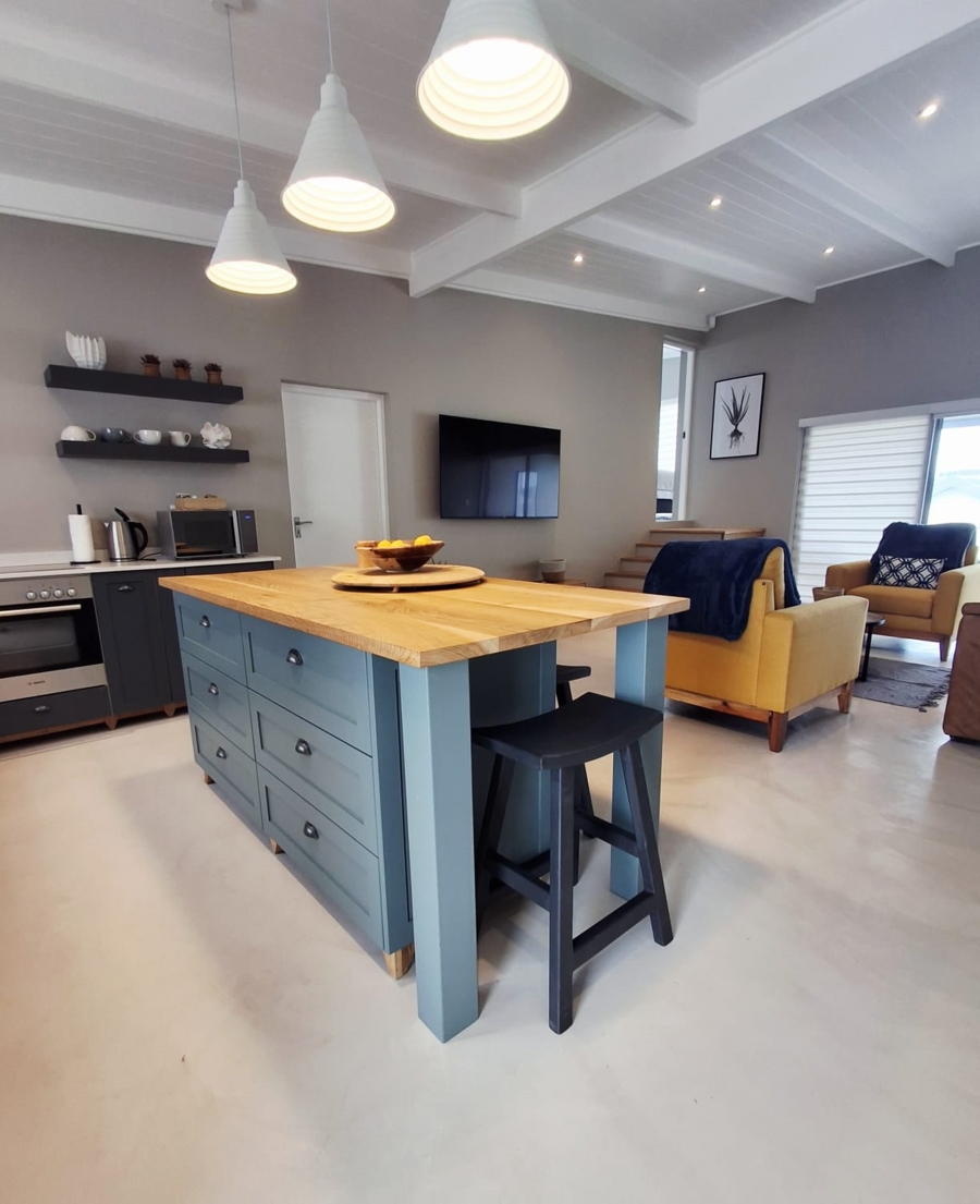 4 Bedroom Property for Sale in Struisbaai Western Cape